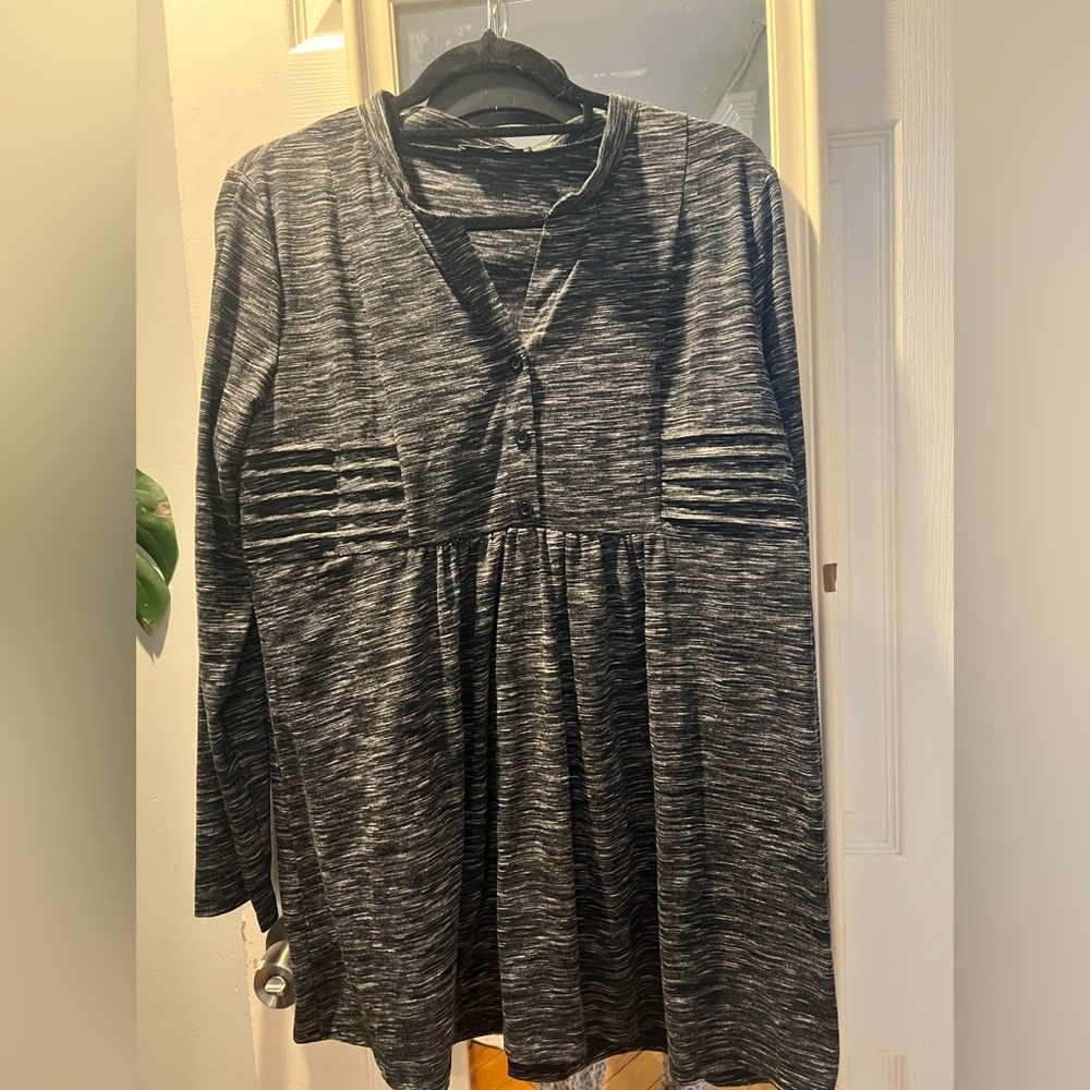 Sese Code Gray Long Sleeve Pleated Tunic with Mandarin Collar